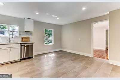 1928 Skidaway Road, Savannah, GA 31404 - Photo 16