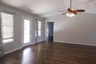 207 N Bridgeport Dr, Statesboro, GA 30461 - Photo 4