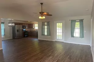 207 N Bridgeport Dr, Statesboro, GA 30461 - Photo 4