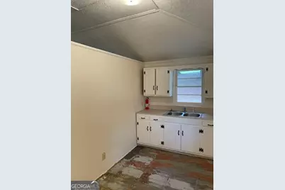 132 Collins Road, Jackson, GA 30233 - Photo 8