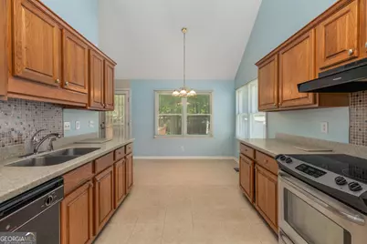 226 Autumn Trace Court, Macon, GA 31210 - Photo 16