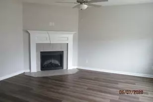 196 Brightleaf Cir, Hinesville, GA 31313 - Photo 2