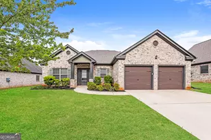 3216 Alhambra Cir, Hampton, GA 30228 - Photo 1