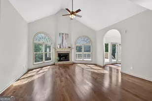 190 Indian Bluff Dr, Sharpsburg, GA 30277 - Photo 10