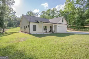 30 W Greenwood Dr, Carrollton, GA 30117 - Photo 4