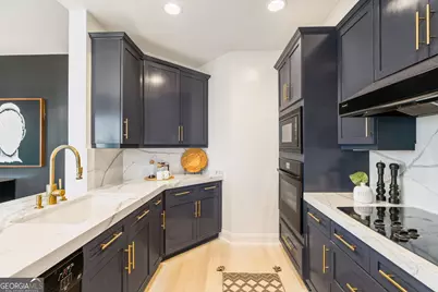 2828 Peachtree Road NW #1401, Atlanta, GA 30305 - Photo 30