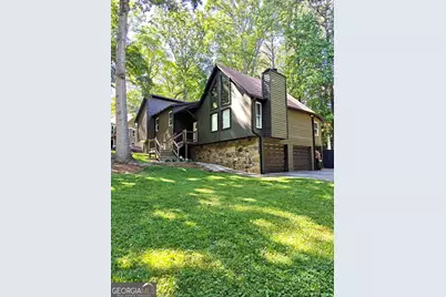 1302 Rolling Green Drive, Acworth, GA 30102 - Photo 2