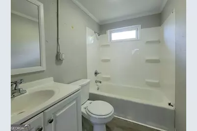 238 W Oak Street, Winder, GA 30680 - Photo 6