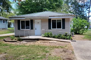 238 W Oak St, Winder, GA 30680 - Photo 8