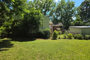 909 Thomaston St, Barnesville, GA 30204 - Photo 2