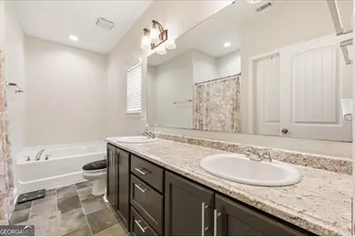 751 Fairview Circle, Hinesville, GA 31313 - Photo 8