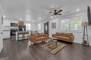 2533 Godfrey Dr NW, Atlanta, GA 30318 - Photo 4
