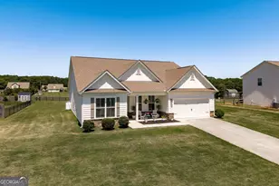 173 Bowman Dr, Statham, GA 30666 - Photo 2