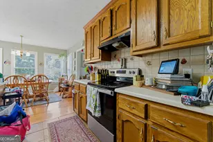 800 Lodgeview Dr, Bethlehem, GA 30620 - Photo 10