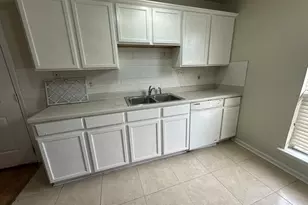 465 Eagles Crossing Cir, Riverdale, GA 30274 - Photo 6