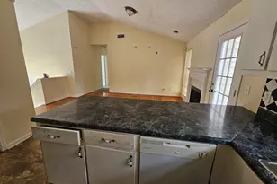 8257 Mountain Pass, Riverdale, GA 30274 - Photo 12