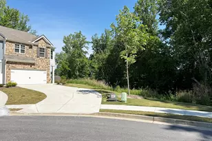 3400 Greyton Dr, Buford, GA 30519 - Photo 2