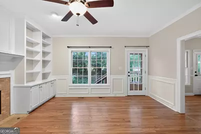1227 Camden Hunt Drive, Lawrenceville, GA 30043 - Photo 12