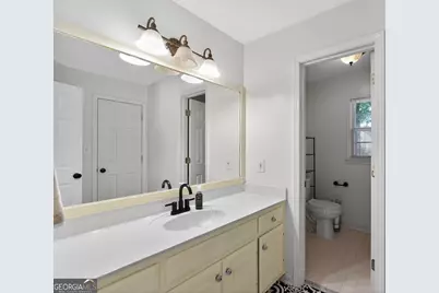 1227 Camden Hunt Drive, Lawrenceville, GA 30043 - Photo 36