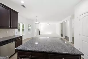 6744 Oak Hill Pl, Fairburn, GA 30213 - Photo 12