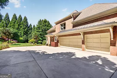 740 Riley Place, Sandy Springs, GA 30327 - Photo 8