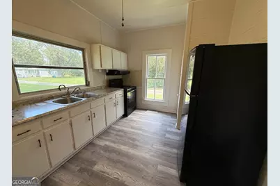 604 Shy St, Dexter, GA 31019 - Photo 32