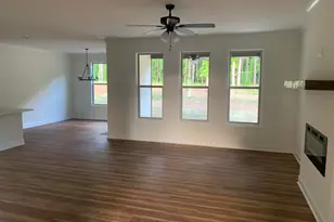 210 Parker Dr, McDonough, GA 30253 - Photo 4
