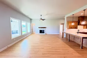 49 Amling Ct, Senoia, GA 30276 - Photo 8