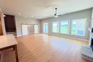 49 Amling Ct, Senoia, GA 30276 - Photo 6