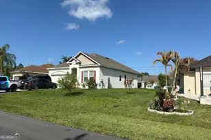 3232 SE Quay St, Port Saint Lucie, FL 34984 - Photo 2