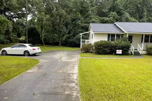 1031 Rock Springs Rd, Lawrenceville, GA 30043 - Photo 4
