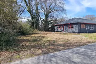 19 Landers St, Newnan, GA 30263 - Photo 6