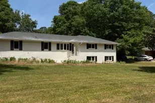 157 Jennifer Ln NW, Lilburn, GA 30047 - Photo 2