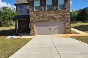 324 Trulove Ln, Locust Grove, GA 30248 - Photo 2