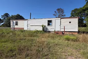265 Aldora St, Barnesville, GA 30204 - Photo 2