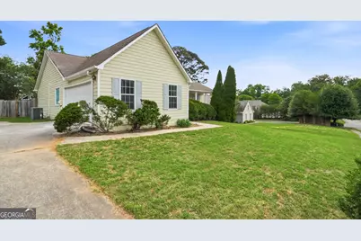115 Knight Way, Fayetteville, GA 30214 - Photo 4