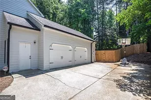 2562 Forest Meadow Ln, Lawrenceville, GA 30043 - Photo 16