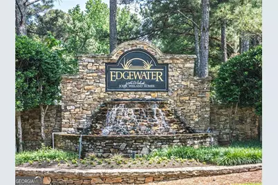 2562 Forest Meadow Lane, Lawrenceville, GA 30043 - Photo 2