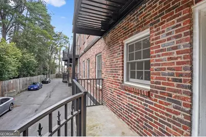 3675 Peachtree Road NE #19, Atlanta, GA 30319 - Photo 16