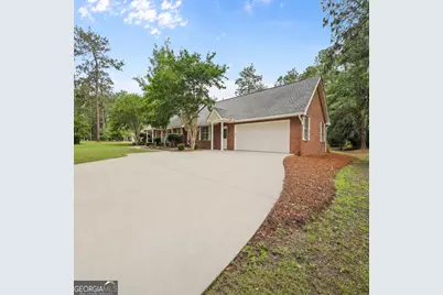 8 N Bogey Drive, Jesup, GA 31546 - Photo 4