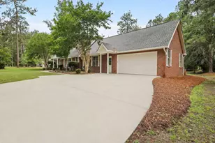 8 N Bogey Dr, Jesup, GA 31546 - Photo 4