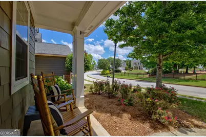 102 Maple Hill Drive, Newnan, GA 30265 - Photo 4