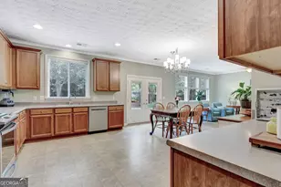 102 Maple Hill Dr, Newnan, GA 30265 - Photo 14