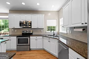 210 Jefferson Woods Dr, Peachtree City, GA 30269 - Photo 16