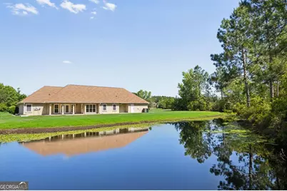 190 Lakes Drive, Brunswick, GA 31523 - Photo 2