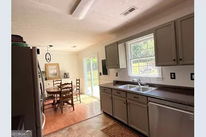 70 Gales Way, Newnan, GA 30263 - Photo 8