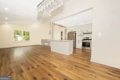 10175 Old Woodland Entry, Johns Creek, GA 30022 - Photo 4