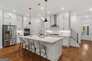 1040 Harper Dr, Roswell, GA 30076 - Photo 8