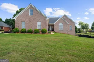 1330 Crimson Ln, McDonough, GA 30252 - Photo 2