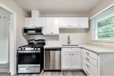 551 Wimbledon Unit A, Atlanta, GA 30324 - Photo 4